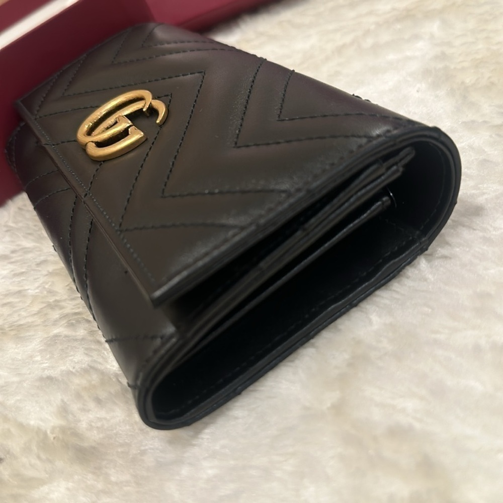 GUCCI GG MARMONT CONTINENTAL WALLET - Picture 5 of 13